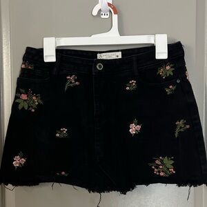 Angel kiss black and flower mini Jean skirt
